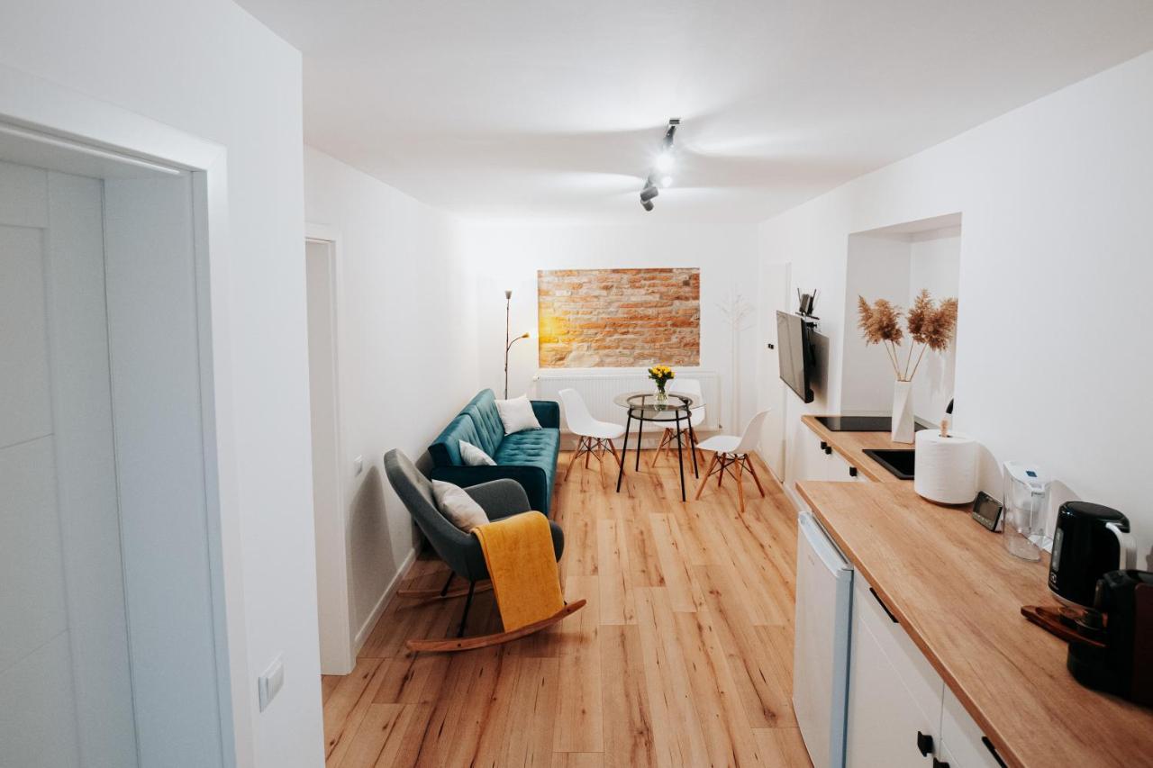 Authentic Old Town Retreat Apartment